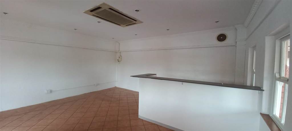 34  m² Commercial space in Lynnwood Glen photo number 3