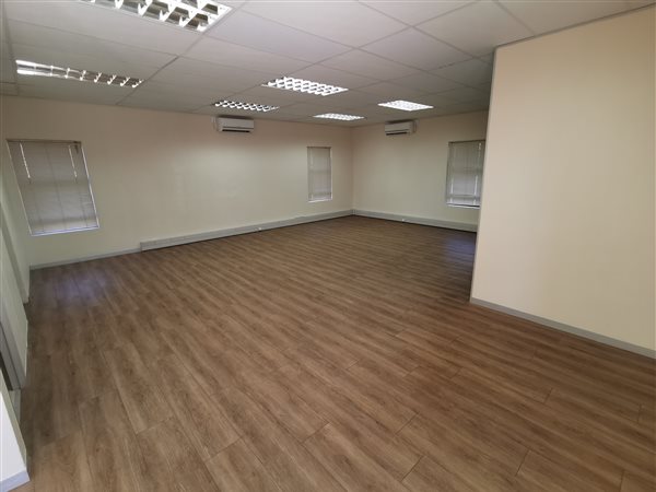 88  m² Commercial space