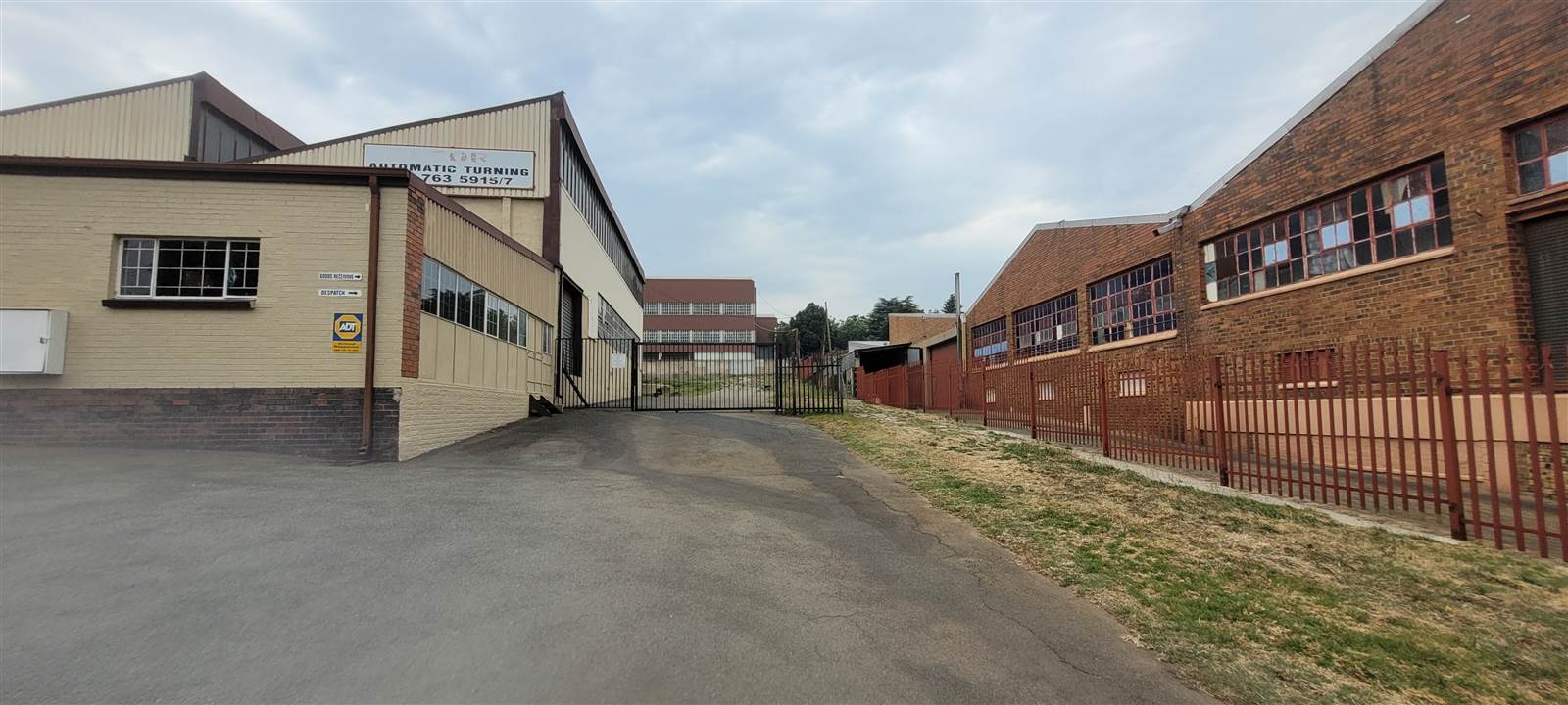 1000  m² Industrial space in Roodepoort Central photo number 22