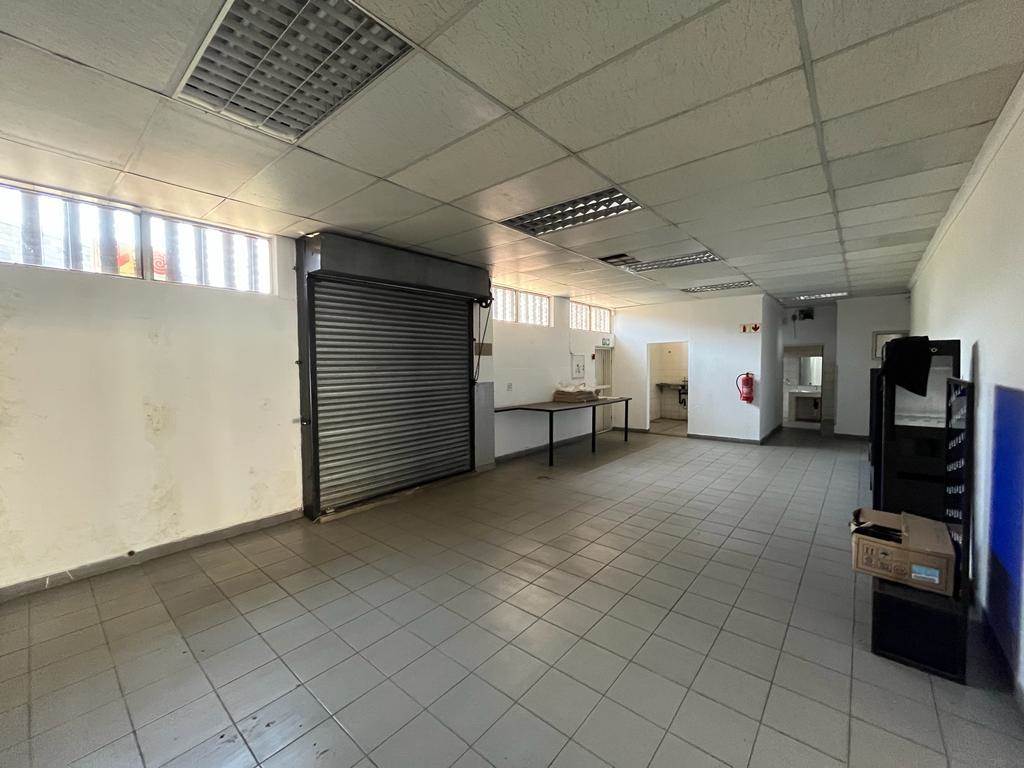 2000  m² Commercial space in Bryanston photo number 10