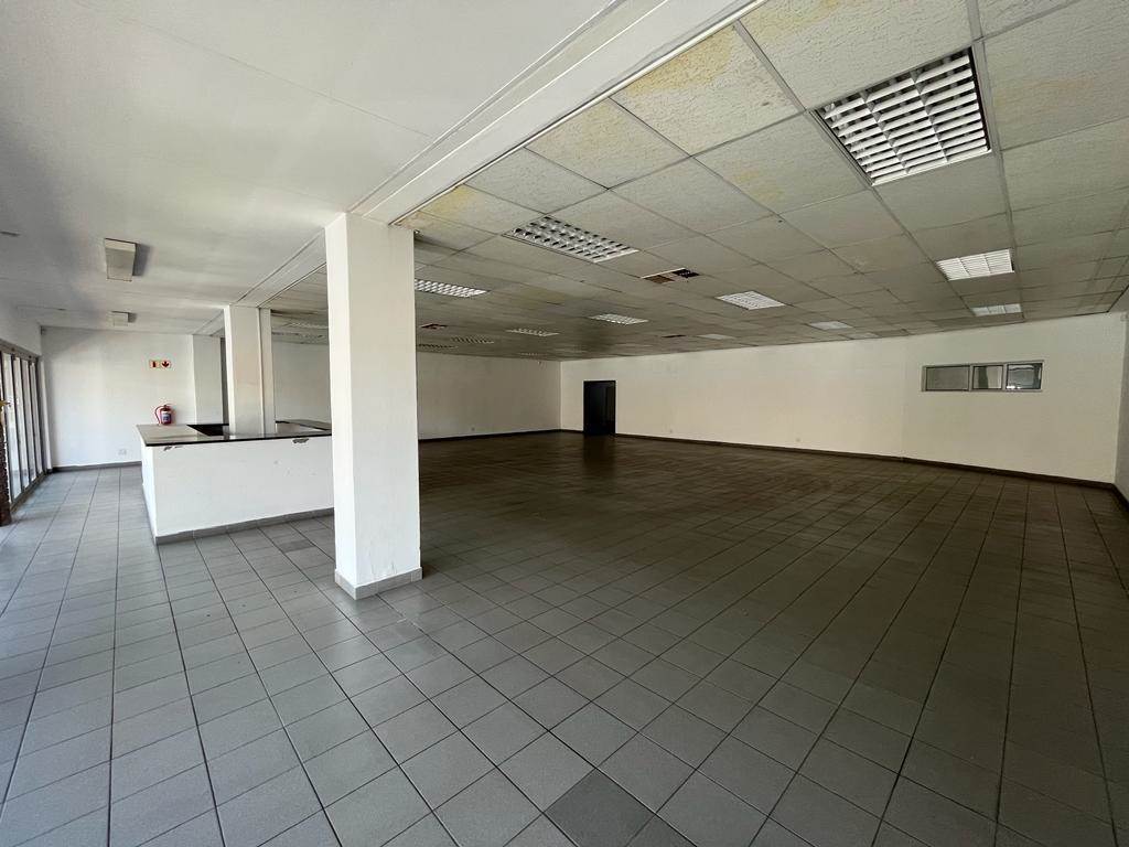 2000  m² Commercial space in Bryanston photo number 14