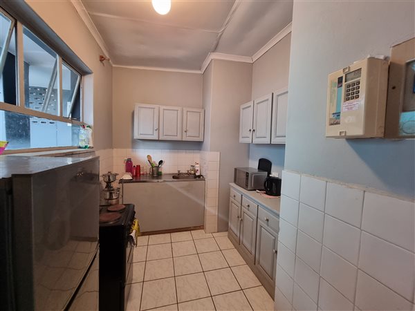 2 Bed Apartment in Fairview