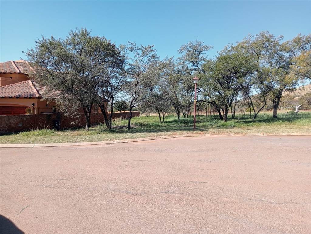 901 m² Land available in Magaliesberg Country Estate photo number 5