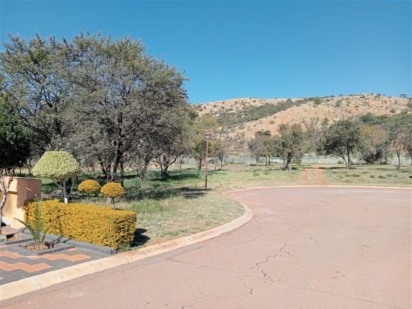 901 m² Land available in Magaliesberg Country Estate