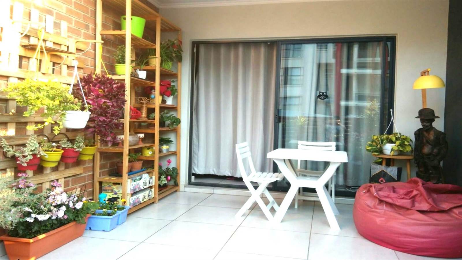 3 Bed Apartment in Dainfern photo number 8
