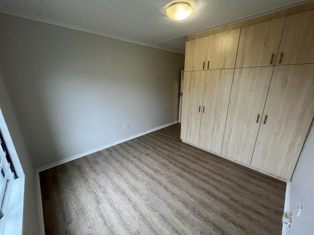 2 Bed Apartment in Sherwood and surrounds photo number 9