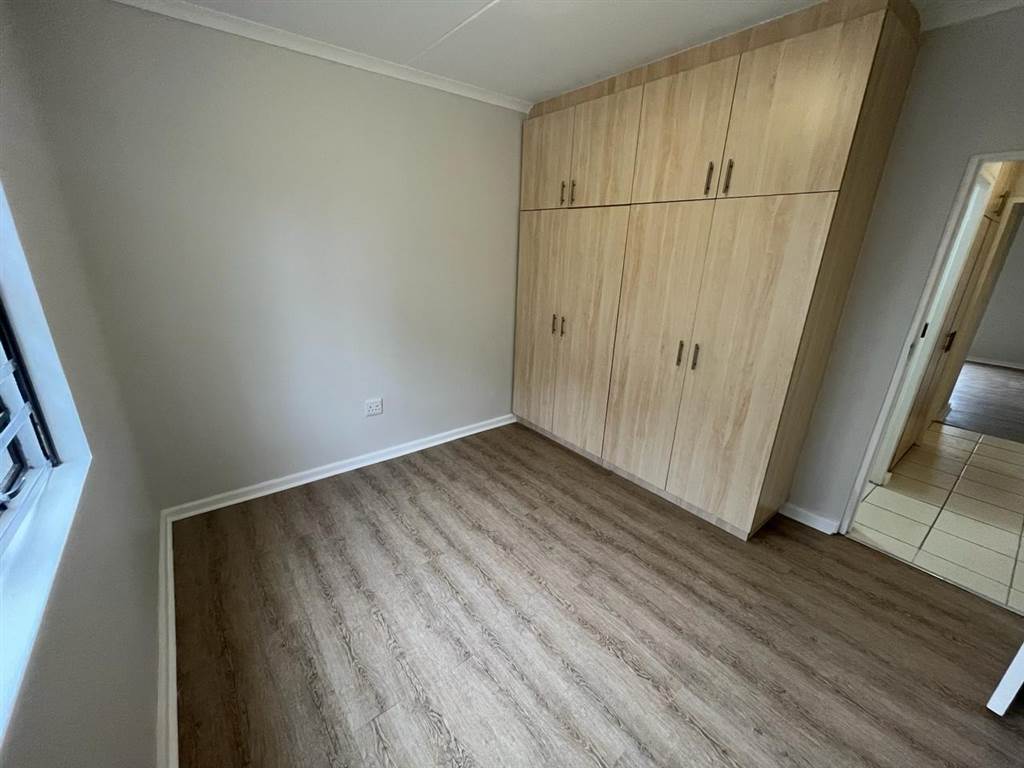 2 Bed Apartment in Sherwood and surrounds photo number 13