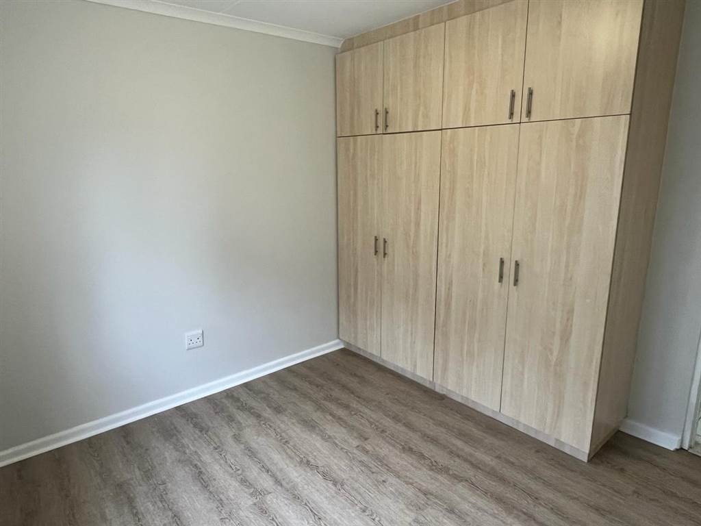 2 Bed Apartment in Sherwood and surrounds photo number 14