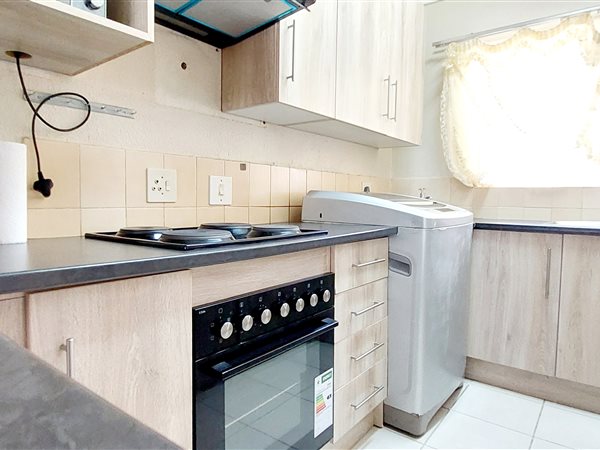 2 Bedroom House 2 Bedroom House