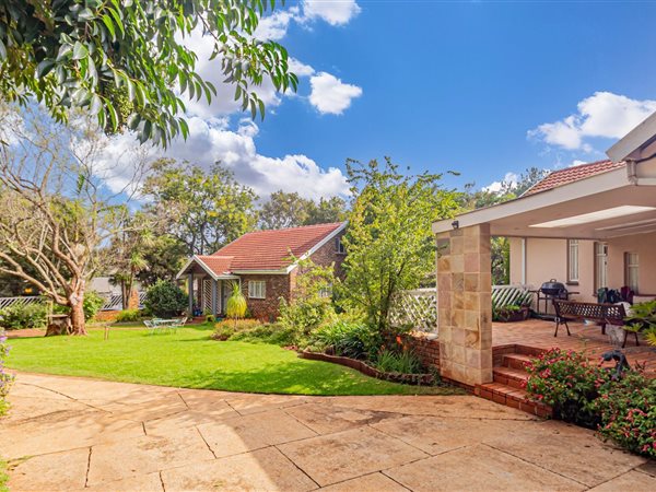 4 Bedroom House 4 Bedroom House
