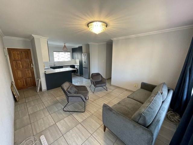 3 Bed Apartment in Newlands photo number 4
