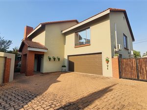 4 Bed House in Rose Acres Estate