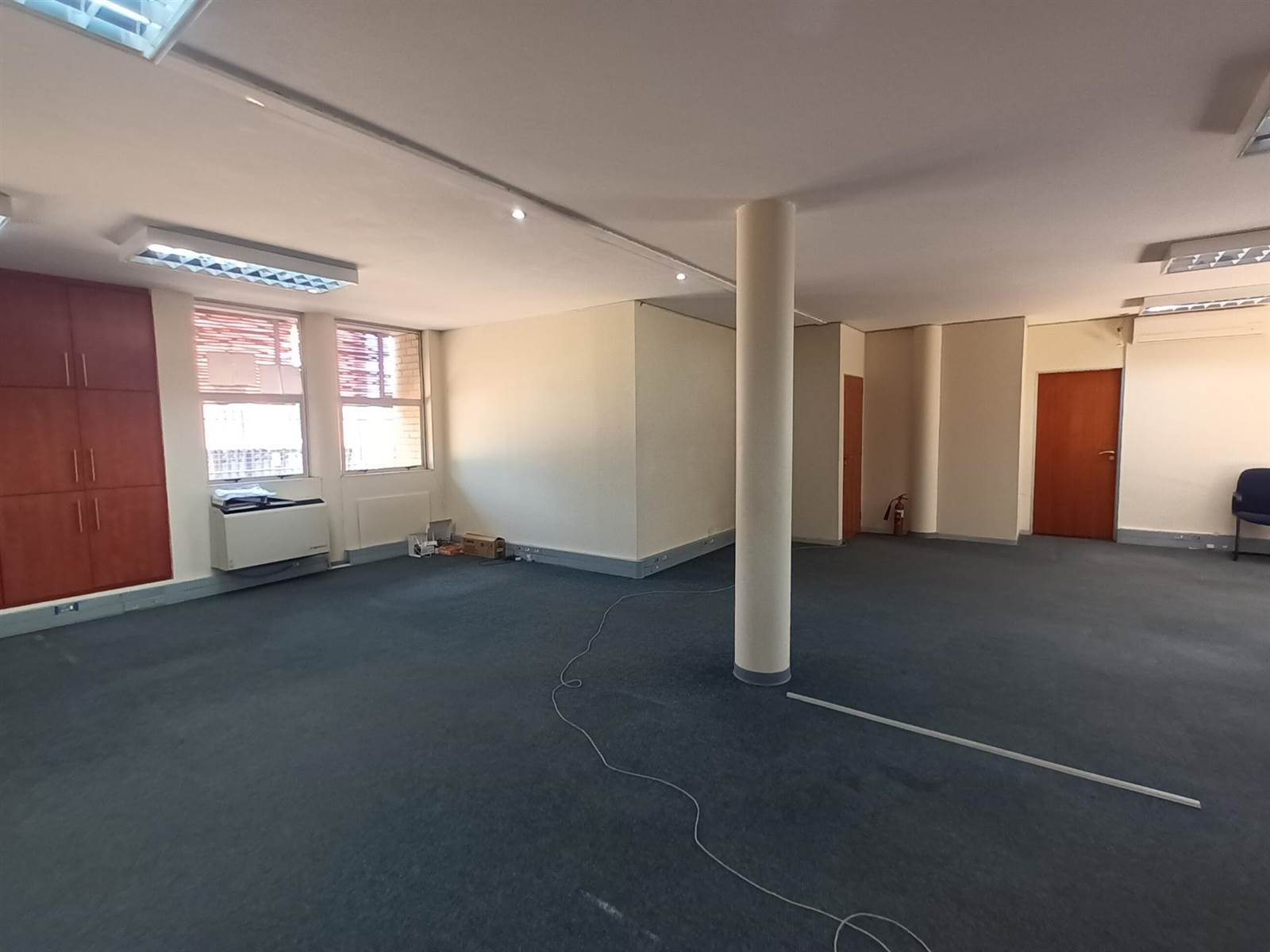 90  m² Commercial space in Lynnwood Glen photo number 10