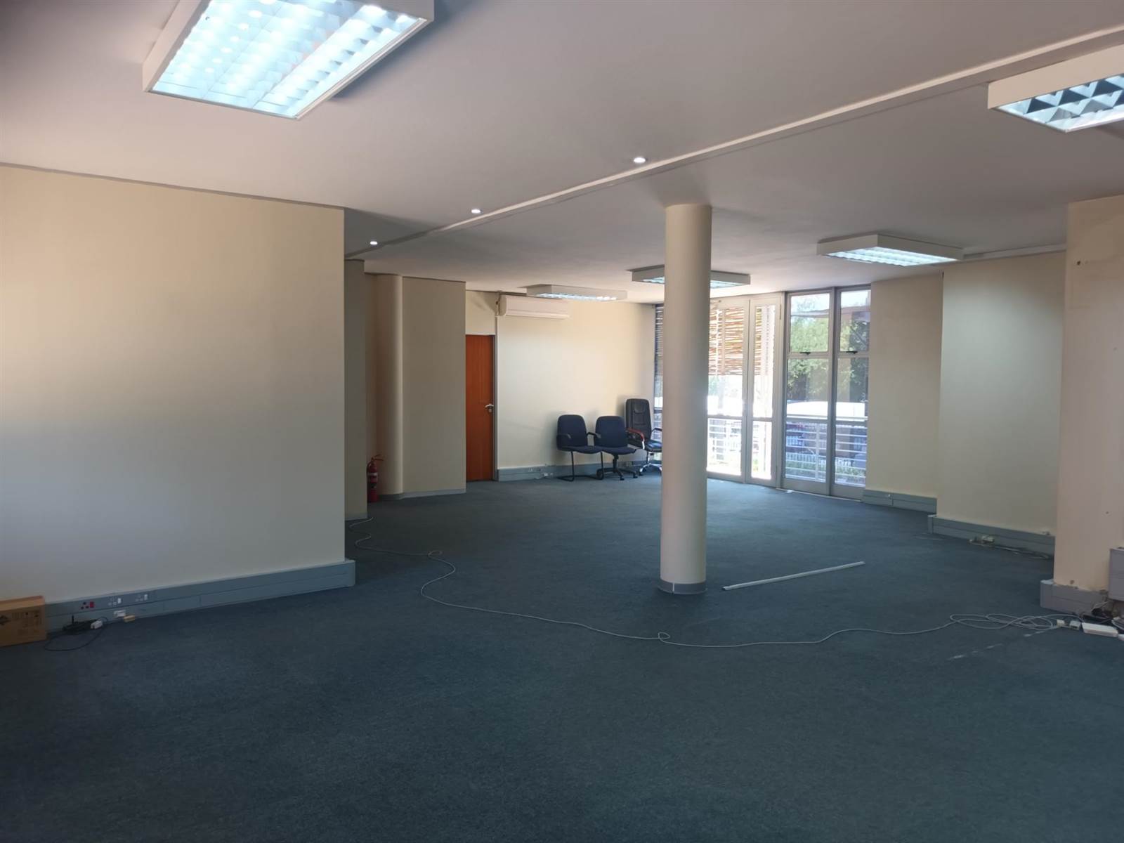 90  m² Commercial space in Lynnwood Glen photo number 6