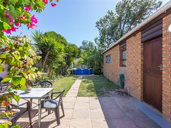 3 Bedroom House 3 Bedroom House