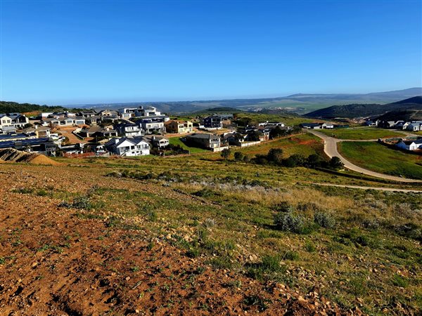 1582 m² Land available in Hartenbos