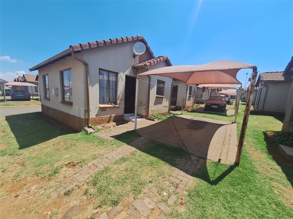 2 Bed Townhouse in Clayville