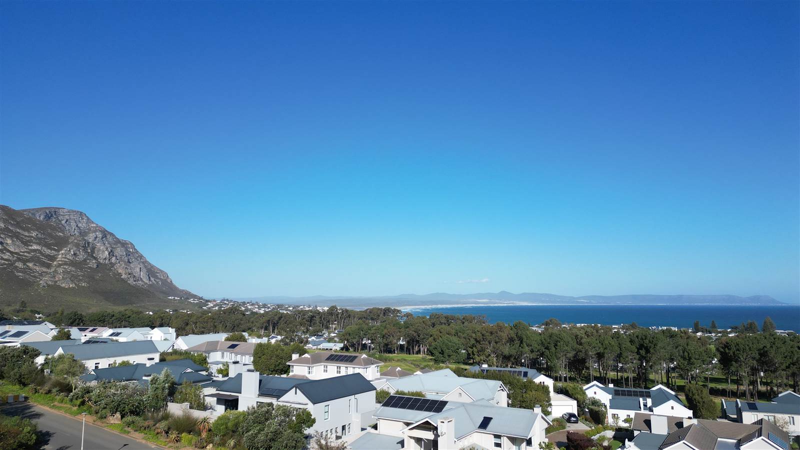 808 m² Land available in Hermanus Heights photo number 20
