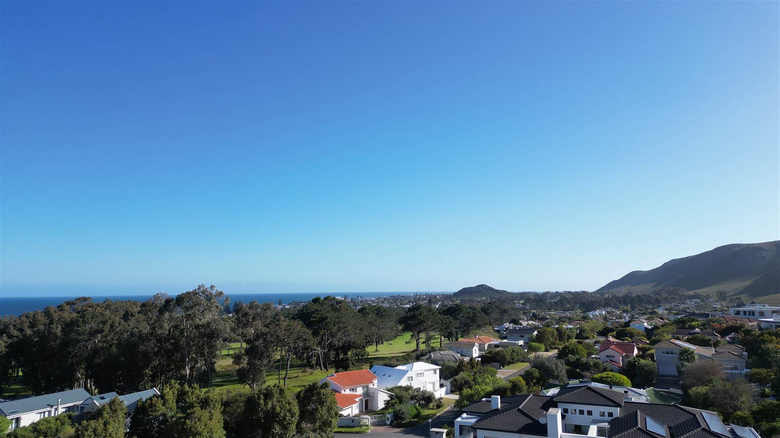 808 m² Land available in Hermanus Heights photo number 13