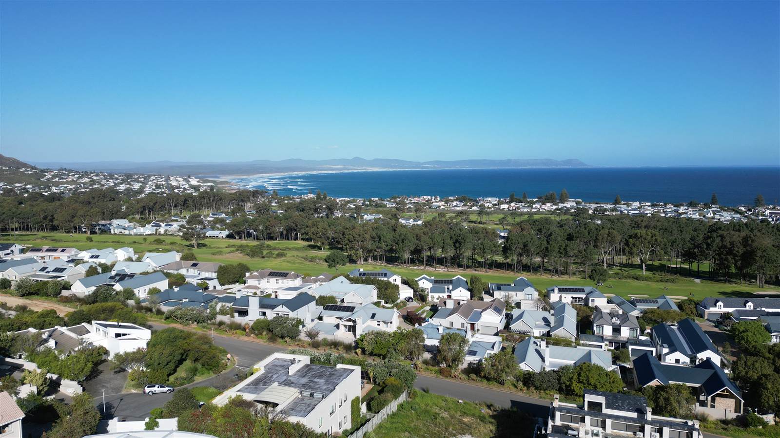 808 m² Land available in Hermanus Heights photo number 1
