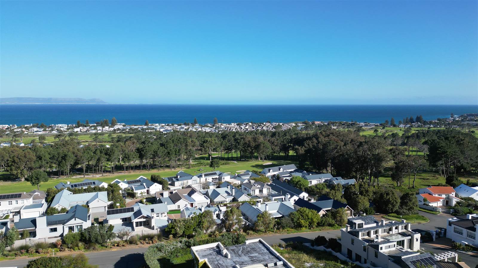 808 m² Land available in Hermanus Heights photo number 6