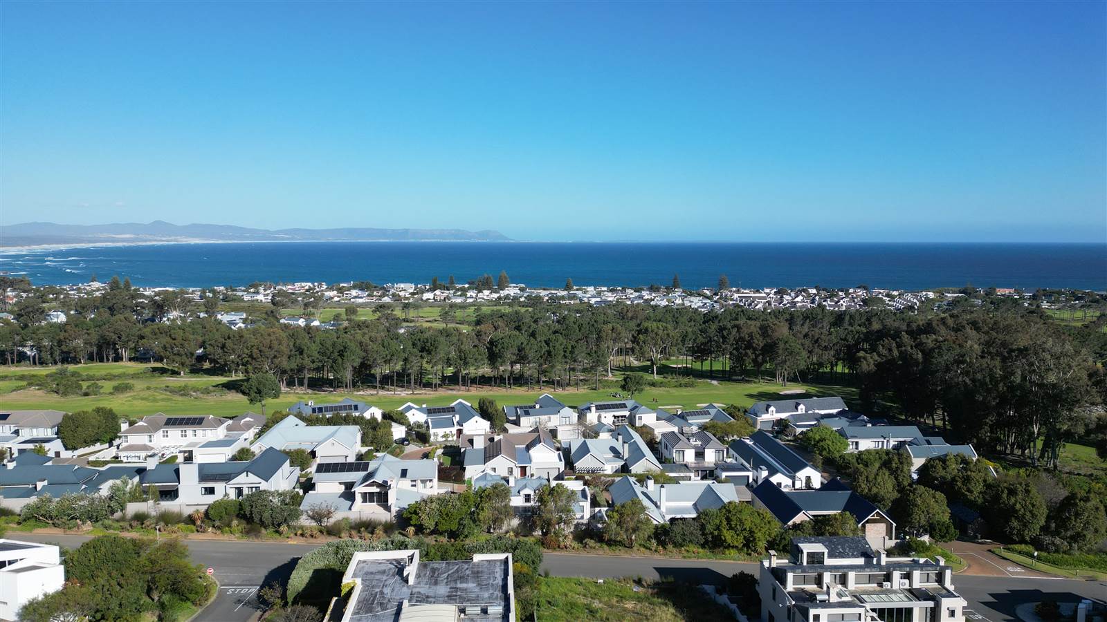 808 m² Land available in Hermanus Heights photo number 7