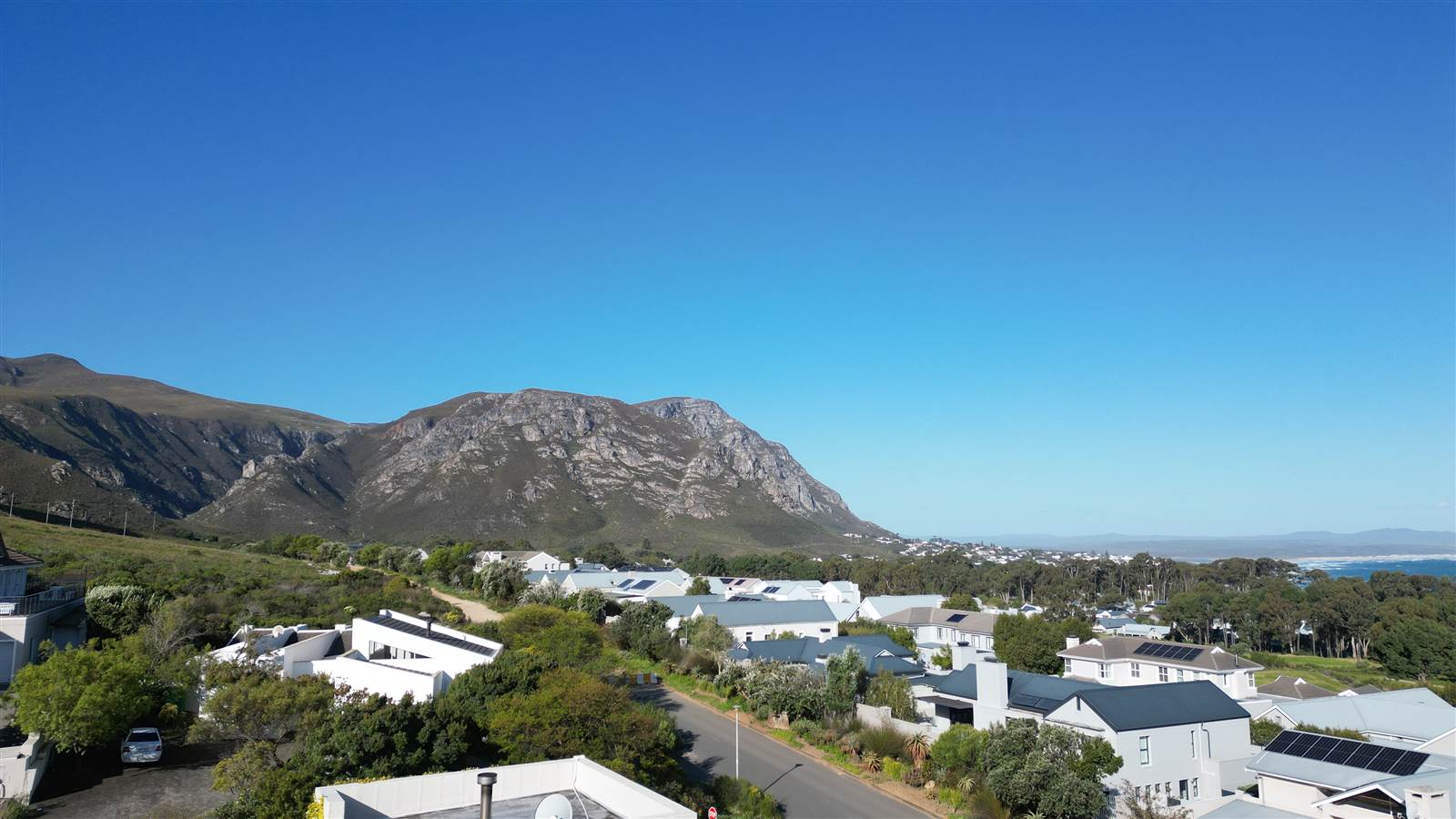 808 m² Land available in Hermanus Heights photo number 14