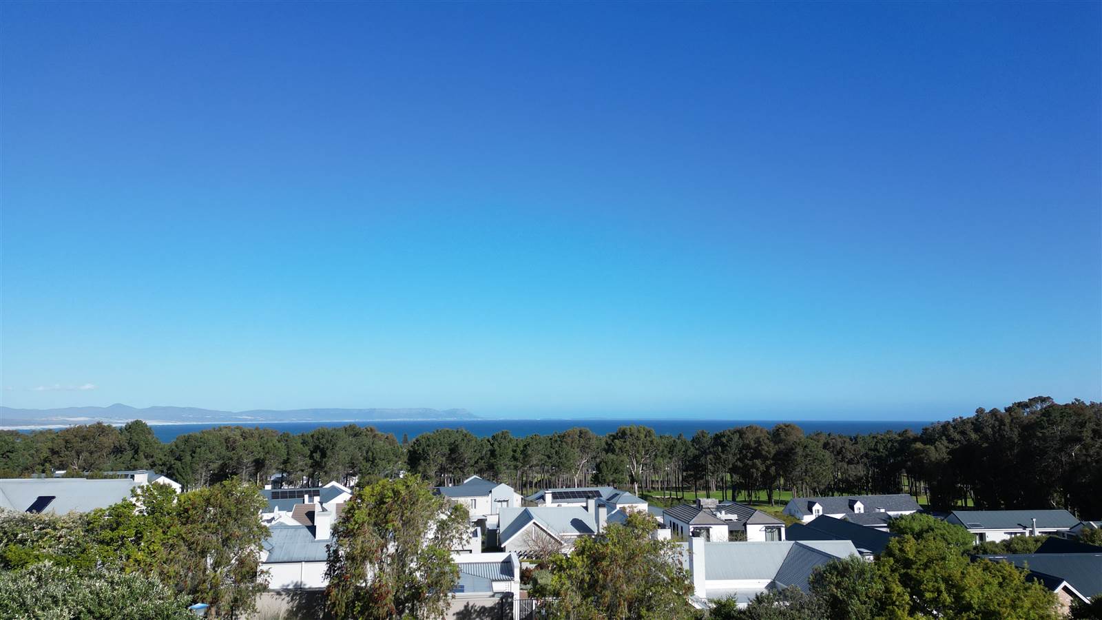 808 m² Land available in Hermanus Heights photo number 10