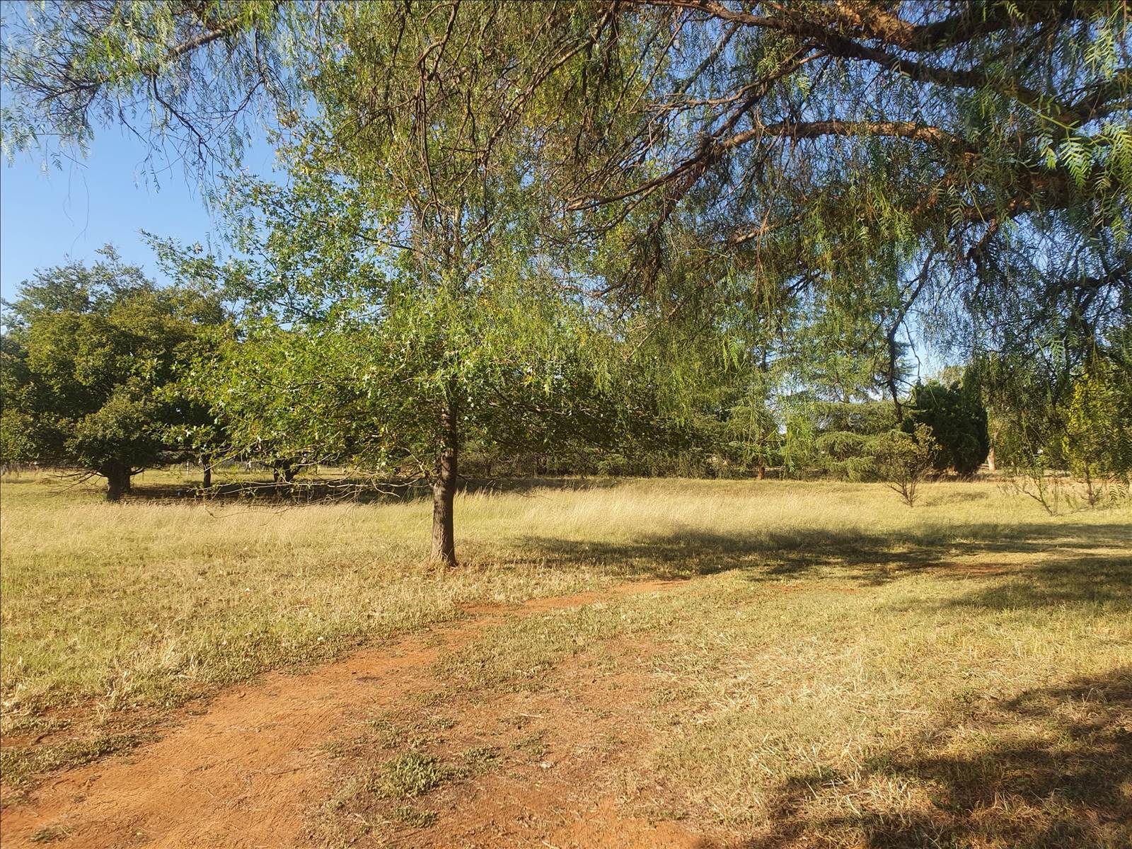 2000 m² Land available in Raslouw photo number 2