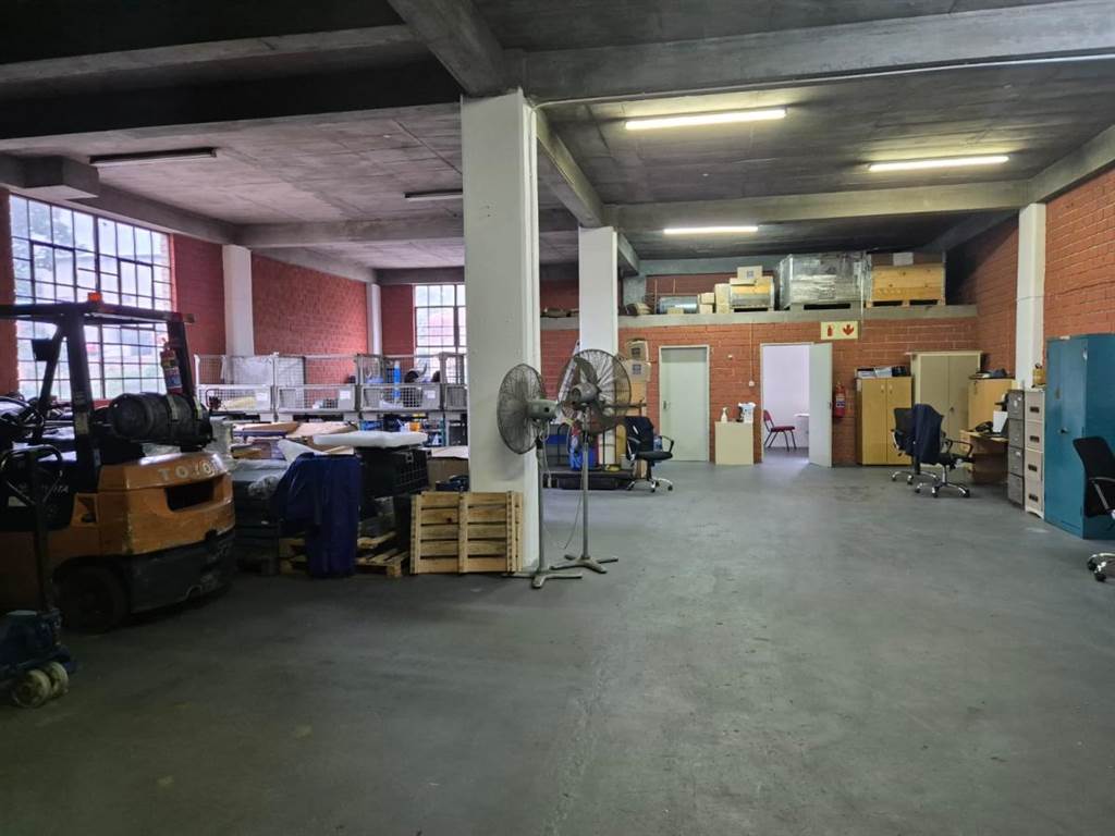 197  m² Industrial space in Pinetown Central photo number 1