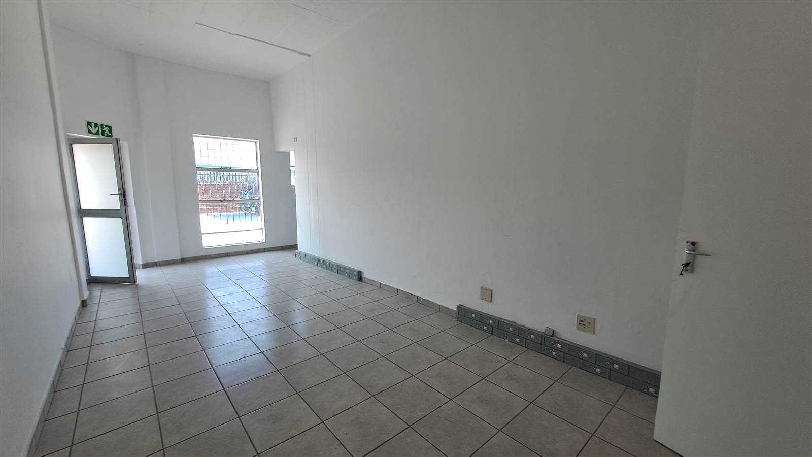 381  m² Industrial space in Silverton photo number 12