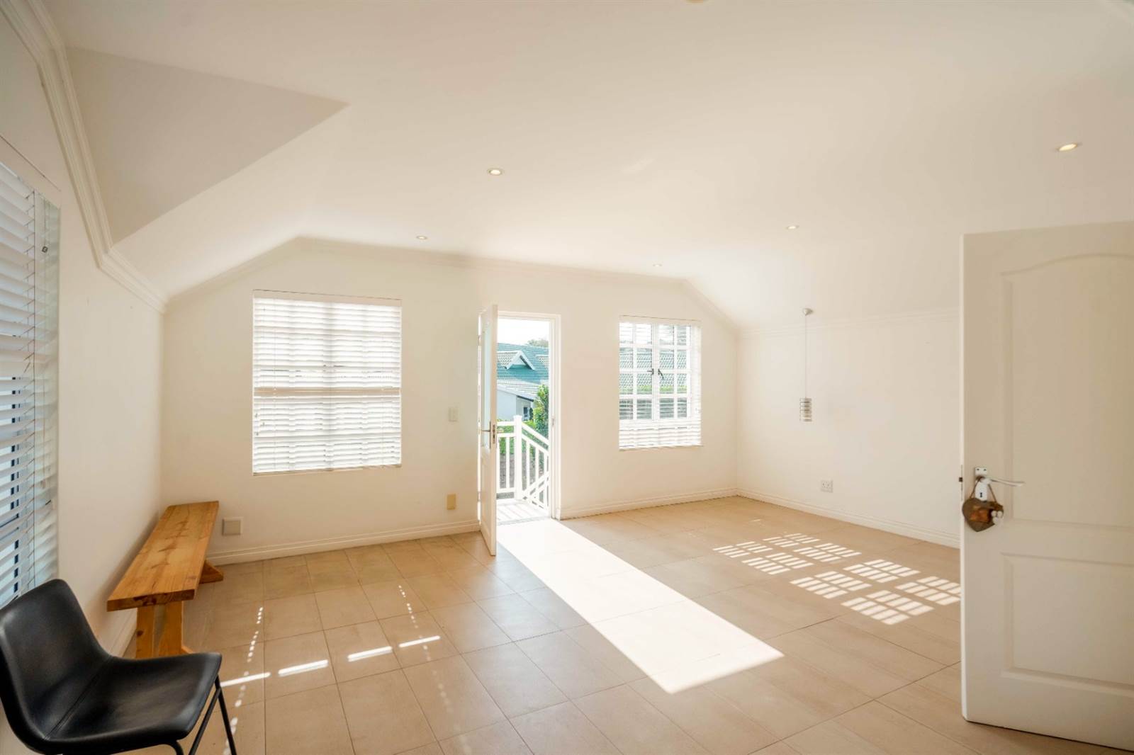 4 Bed Townhouse in Mt Edgecombe Estate 1 & 2 photo number 26