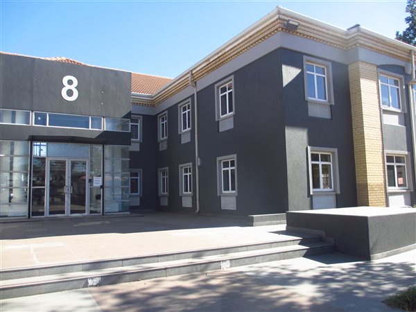 2050  m² Commercial space in Fourways