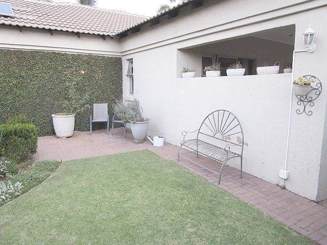 3 Bed House in Greenstone Hill photo number 17