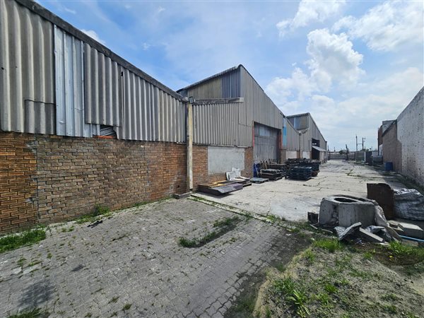 2 141  m² Industrial space
