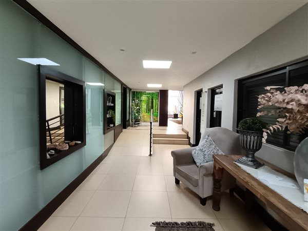 12 m² Commercial space 12 m² Commercial space