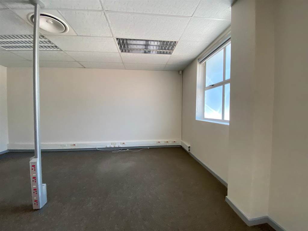 100  m² Commercial space in Milnerton Central photo number 26