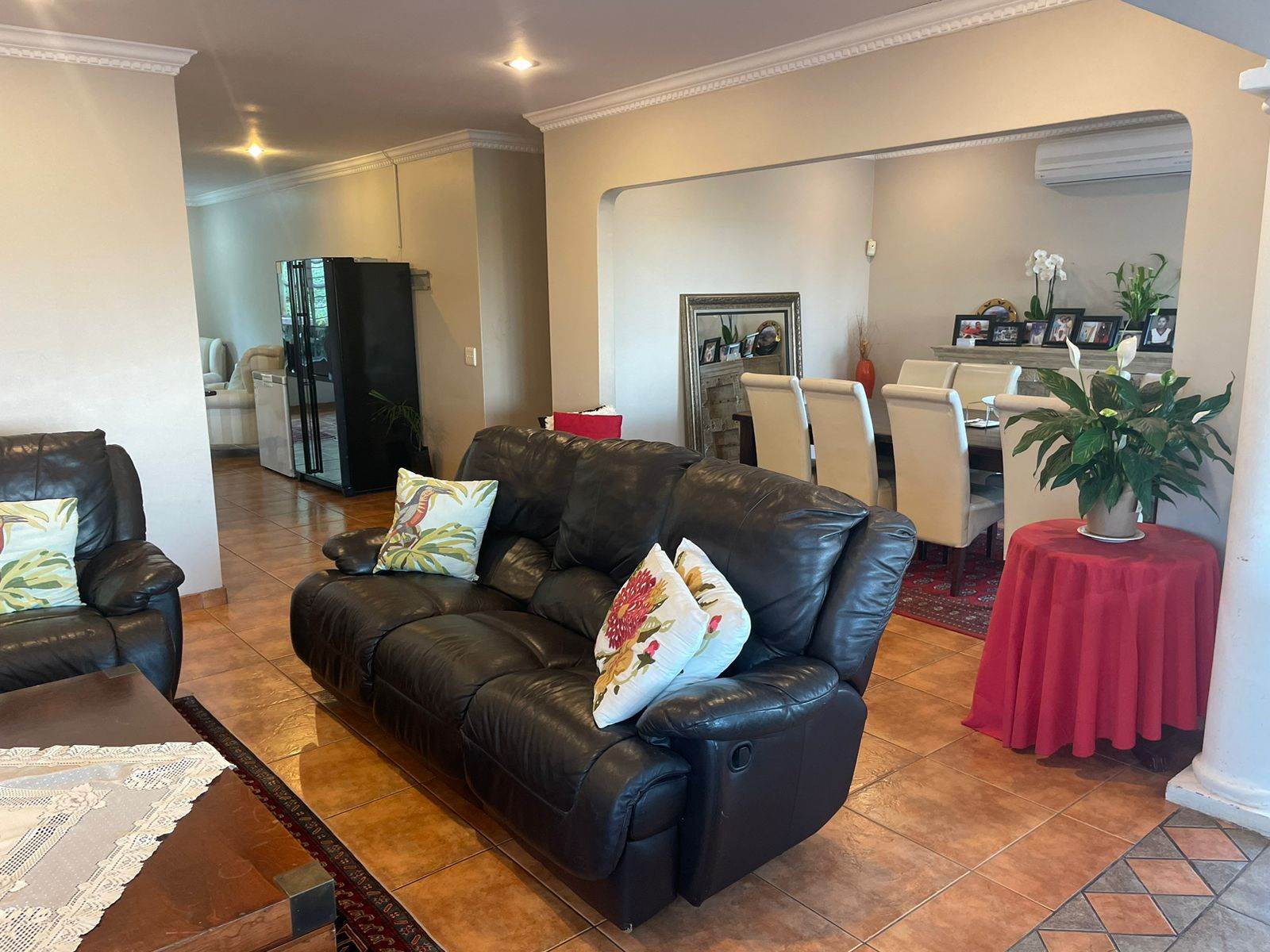 4 Bed Apartment in La Lucia photo number 3