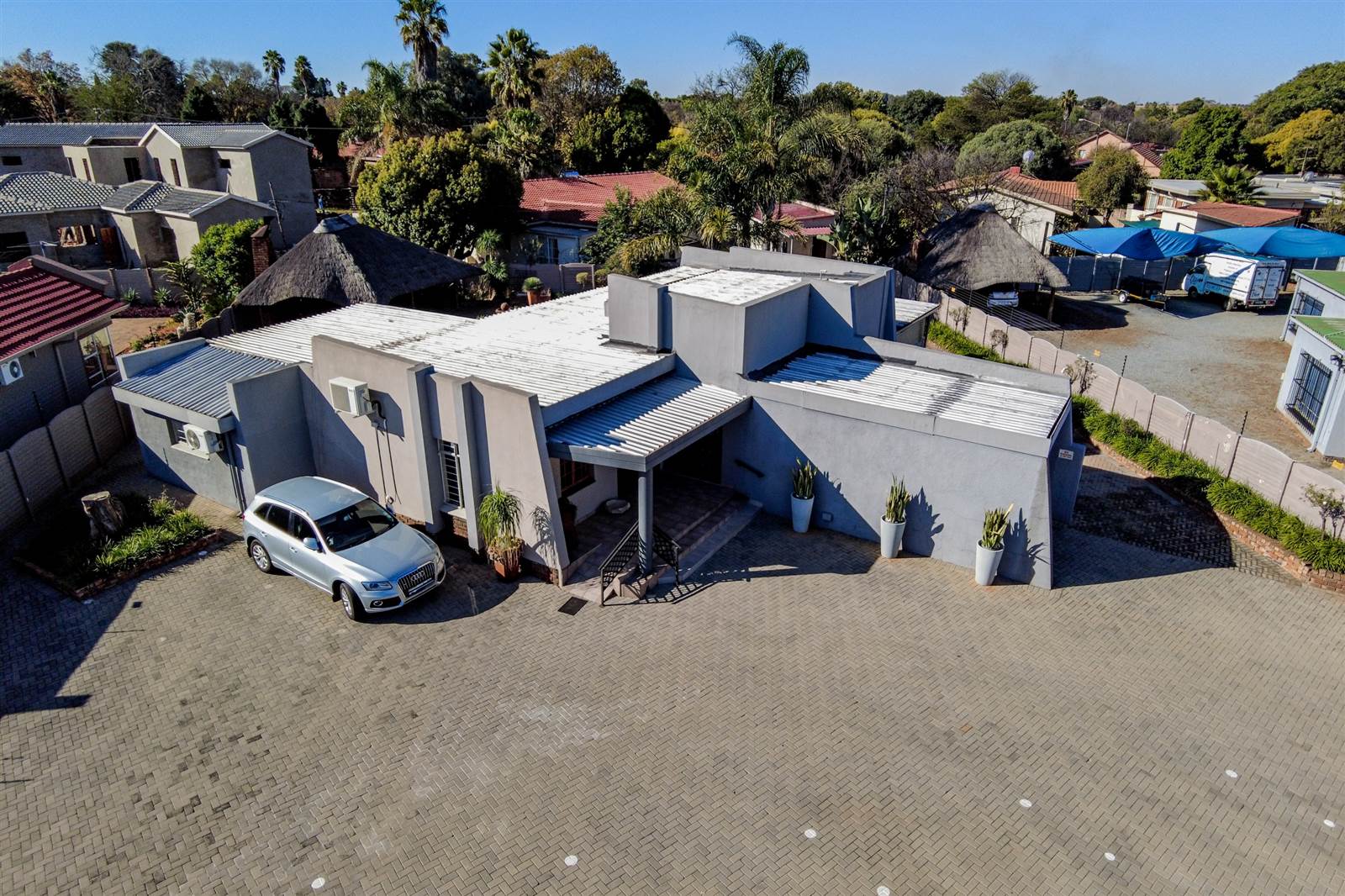 240  m² Commercial space in Doringkloof photo number 1