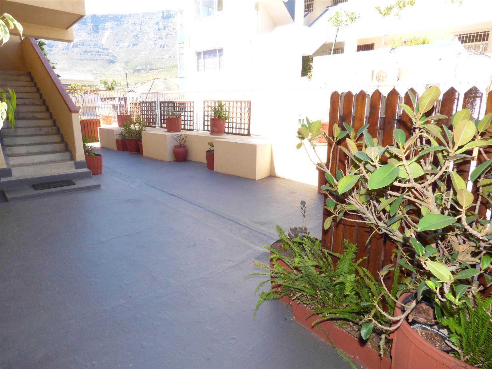 1 Bed Apartment in Tamboerskloof photo number 16