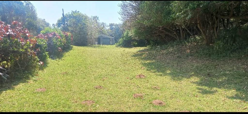 2873 m² Land available in Umtentweni photo number 4