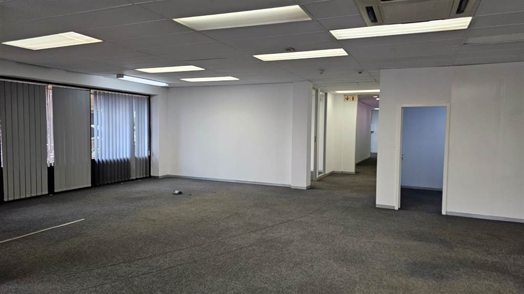 406  m² Office Space in Bedfordview photo number 10