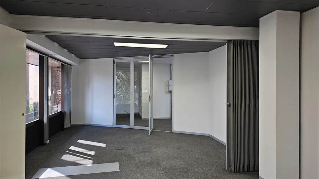 406  m² Office Space in Bedfordview photo number 4