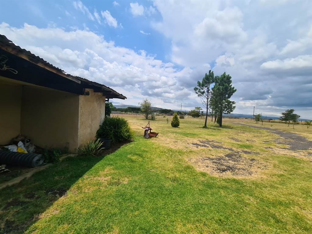 4.3 ha Smallholding in Lydenburg photo number 18