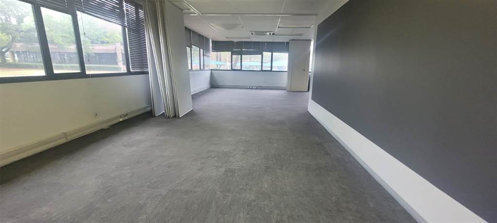 787  m² Commercial space in Isando photo number 13