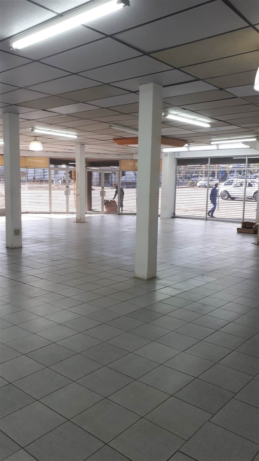 1000  m² Commercial space in Nelspruit Central photo number 1