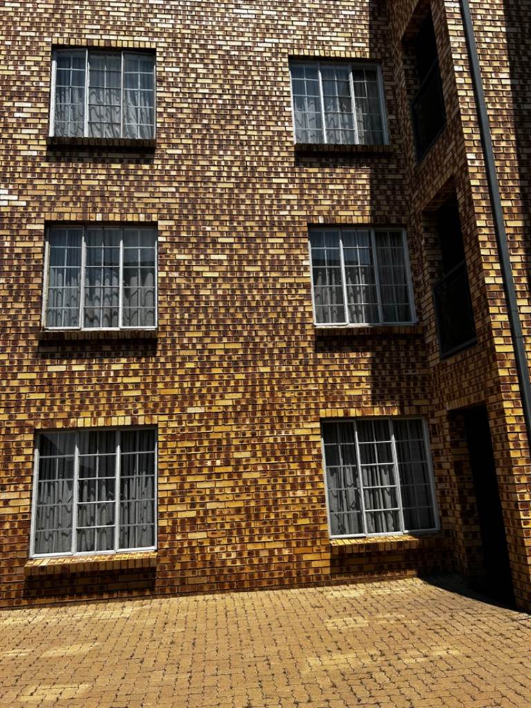 2 Bed Apartment in Middelburg Central photo number 26