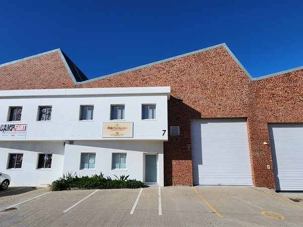 381  m² Industrial space