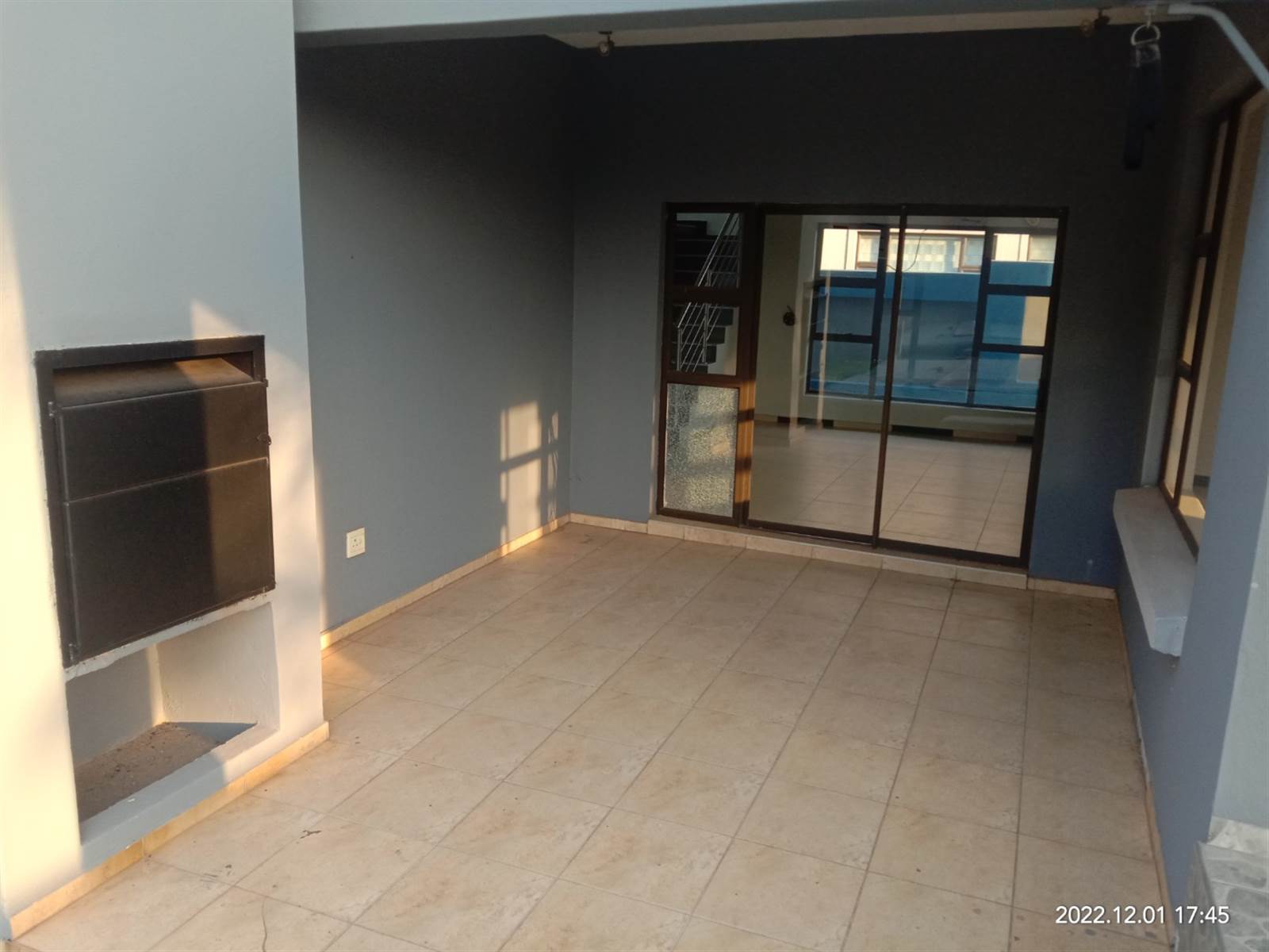 4 Bed Townhouse in Ruimsig photo number 17