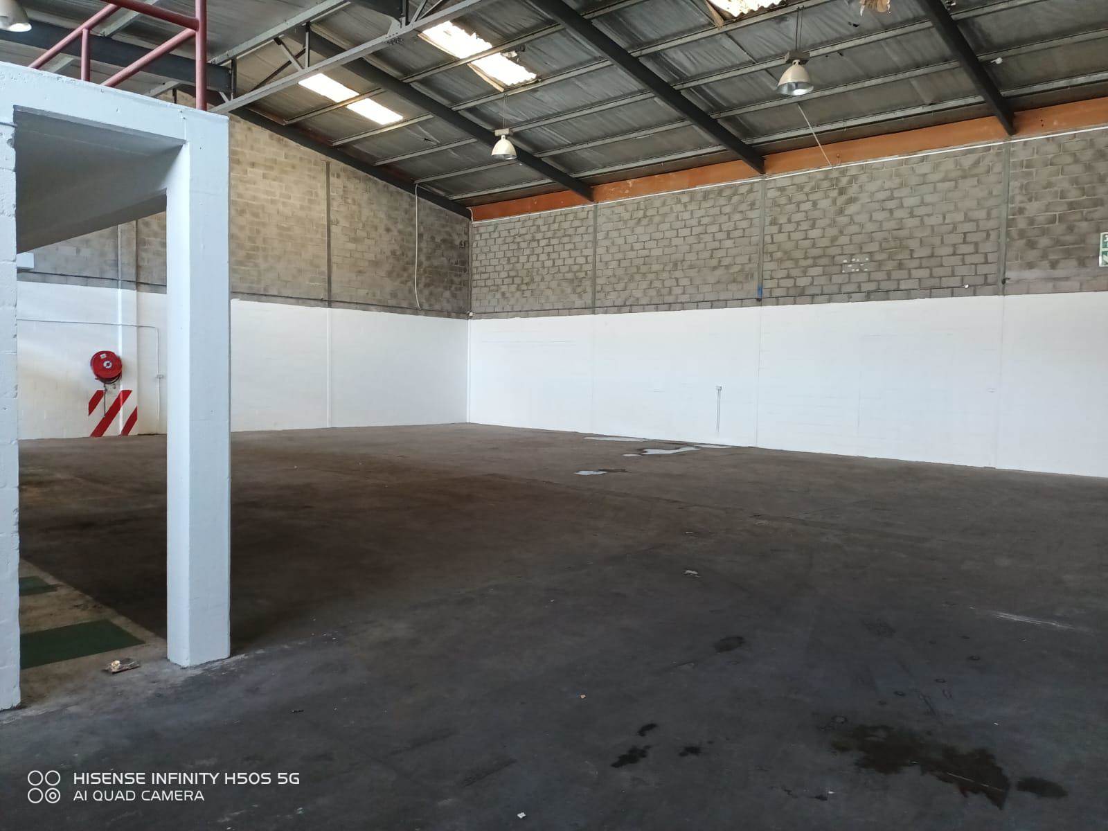 450  m² Industrial space in Retreat photo number 6